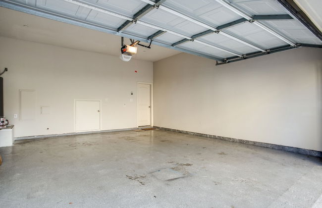 Beautifully furnished TownHome at shops - Photo 22
