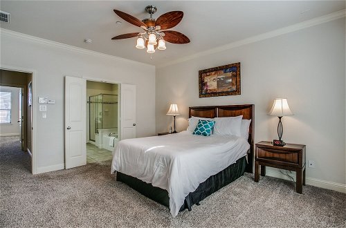 Photo 2 - Beautifully furnished TownHome at shops