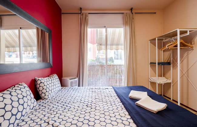 Comfortable 3BR Apartment Close to Placa Espana and Sants Station - Photo 6