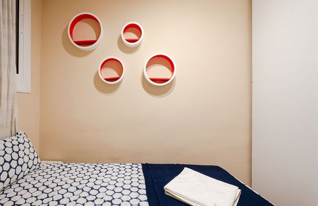 Comfortable 3BR Apartment Close to Placa Espana and Sants Station - Photo 10