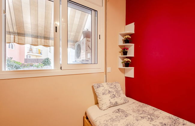 Comfortable 3BR Apartment Close to Placa Espana and Sants Station - Photo 4