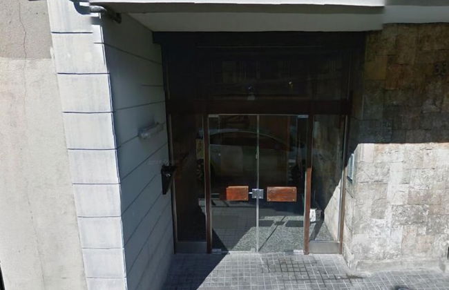 Comfortable 3BR Apartment Close to Placa Espana and Sants Station - Photo 32