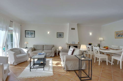 Photo 9 - Elegant Villa in Carvoeiro With Swimming Pool