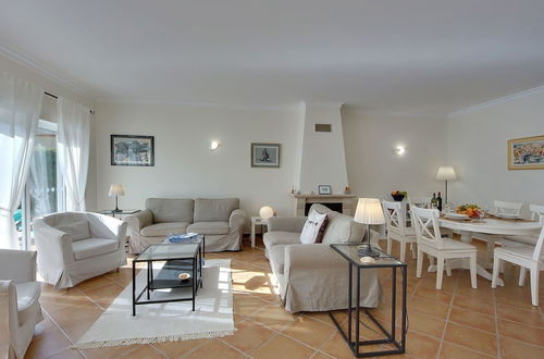 Foto 10 - Elegant Villa in Carvoeiro With Swimming Pool