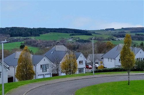 Foto 18 - Bright Family Townhouse With Stunning Views Over Royal Deeside