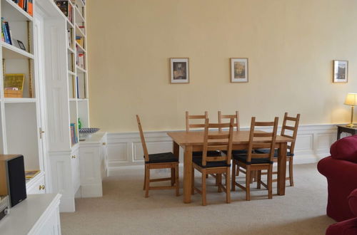 Photo 10 - Traditional Georgian Flat in New Town, Sleeps 5-6