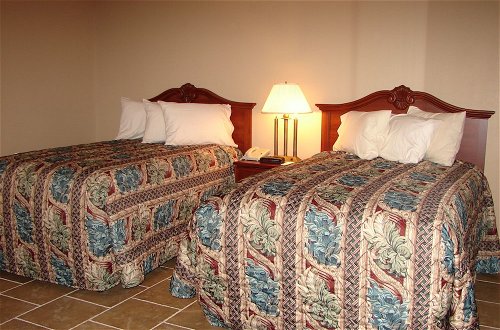 Photo 2 - Lake Grassy Inn & Suites