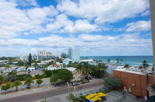 Photo 24 - 679 City View Hollywood Beach