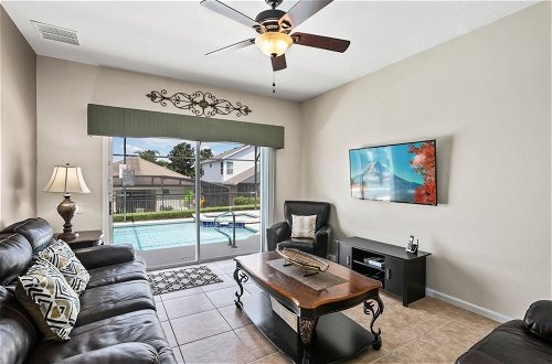 Photo 10 - 4BR Pool Home Windsor Palms by SHV-2240