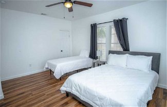 Photo 1 - Cozy Remodeled 2br 1ba Near Downtown