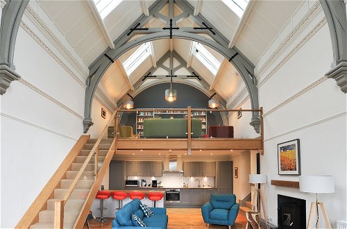 Foto 3 - The Five Turrets: Stay in Scotland in Style in a Historic Four-bed Holiday Home