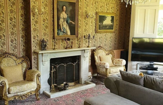 Historic Manor House - Sleeps 16 - Pool & Hot Tub - Foto 17