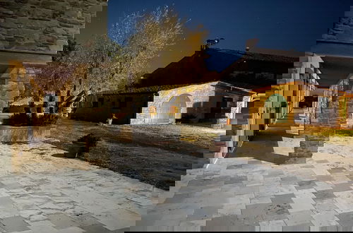 Photo 36 - Farmhouse in Pisan Hills With Pool