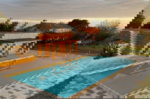 Photo 25 - Farmhouse in Pisan Hills With Pool