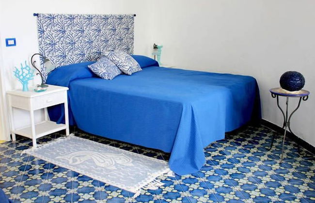 Exclusive Villa with Private Swimming Pool and Dock - Foto 1