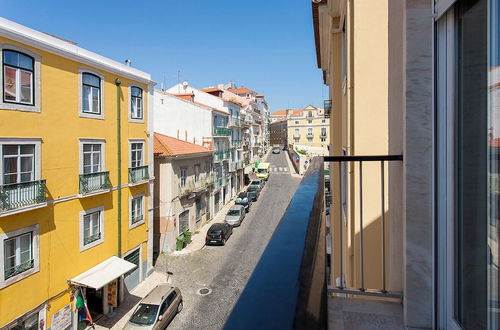 Foto 26 - JOIVY Bright 2BR Apt w/River Views &balcony in Alfama, moments from Santa Apolonia train station