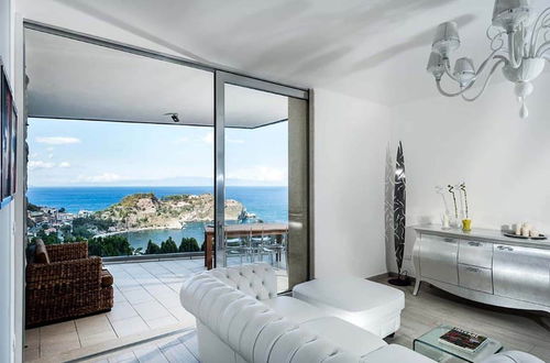 Foto 3 - Exclusive Residence With Pool, Breathtaking Views on Taormina and on the sea