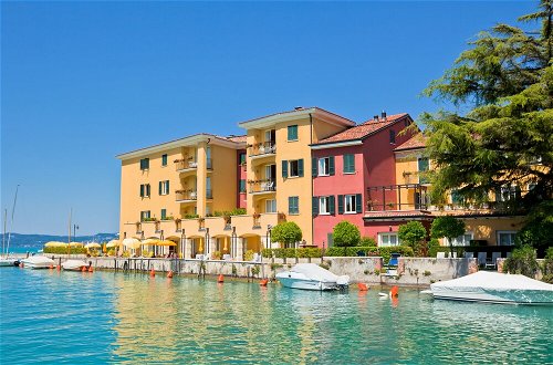 Photo 15 - Appartament Spiaggia Azzurro lake view