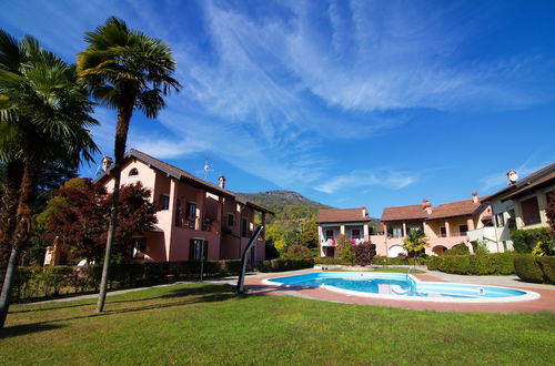 Photo 17 - Sunflower Relax Pool and Terrace