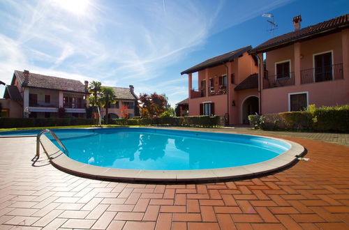 Photo 18 - Sunflower Relax Pool and Terrace