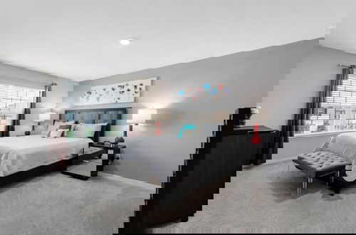 Foto 5 - Luxury Town With Splash Pool In Solara Resort 4 Bedroom Townhouse by RedAwning