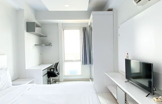 Photo 3 - Minimalist And Nice Studio At Azalea Suites Apartment