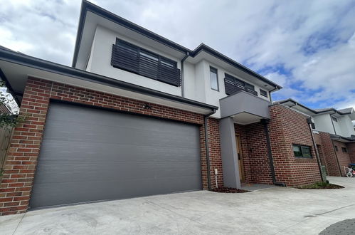 Photo 28 - StayAU Modern 4BR Townhouse Bayswater