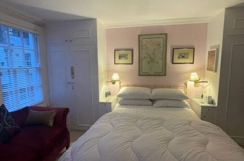 Photo 4 - Expansive 4BD Home- 15 min From Buckingham Palace