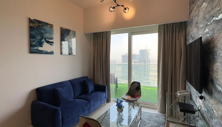 Photo 1 - Mh- Lovely 1 Bhk Burj Khalifa View Ref- 26017