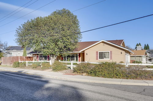 Photo 23 - Lovely Templeton Home Near 200+ Wineries