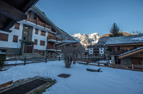 Photo 20 - JOIVY Family Apartment, near Ski Lifts, In Courmayeur