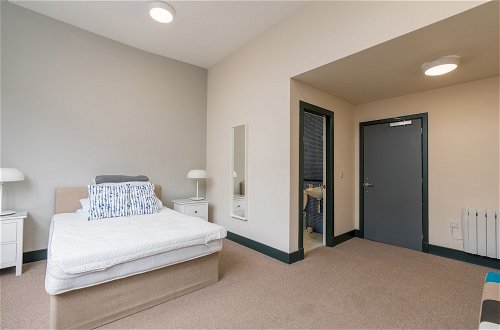 Photo 5 - Altido Cosy Rooms In In Newington