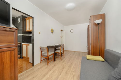 Photo 18 - Apartment Close to the Park by Renters