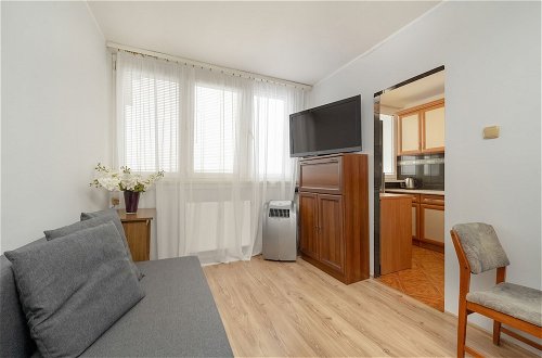 Photo 17 - Apartment Close to the Park by Renters