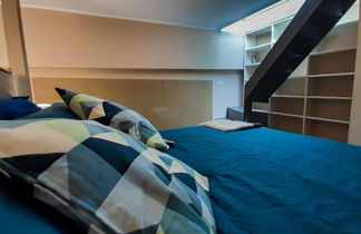 Photo 2 - JOIVY Lovely Loft For 2 W/Private Entrance