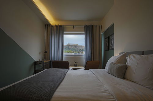 Photo 5 - Elite Ermou Suites