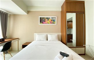 Foto 1 - Warm And Cozy Living Studio Room Grand Dhika City Apartment