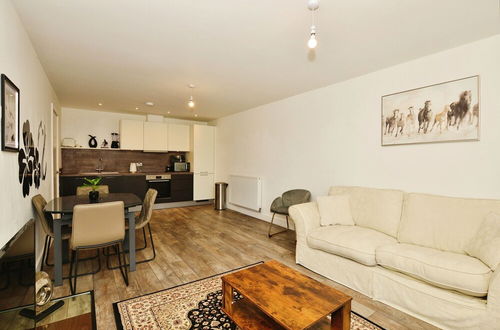 Foto 6 - Contemporary 2 bed apartment - Ashford