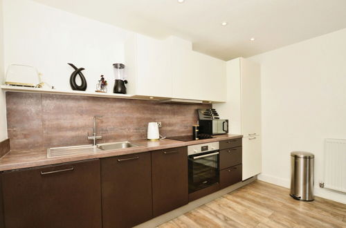 Foto 5 - Contemporary 2 bed apartment - Ashford