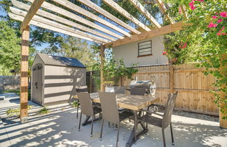 Foto 1 - Tampa Studio w/ Shared Backyard ~ 4 Mi to Downtown