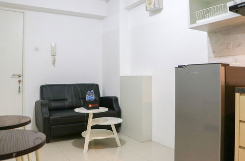 Photo 11 - Best Deal And Well Furnished 2Br Bassura City Apartment