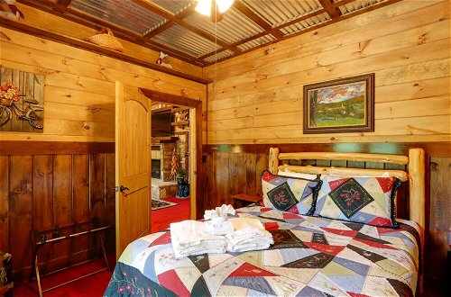 Photo 33 - Spacious Blue Ridge Cabin w/ Private Hot Tub
