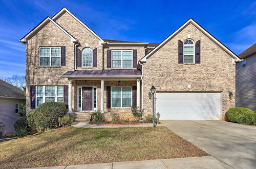 Photo 5 - Spacious Atlanta Home With Lake Access & Deck