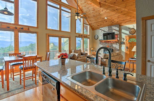 Photo 26 - Cleveland Cabin w/ Pool, Hot Tub & Mountain Views