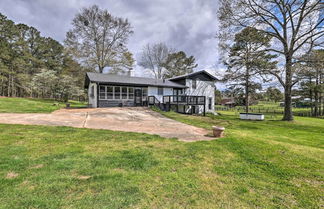 Photo 3 - Marietta Family House w/ Game Room & Yard