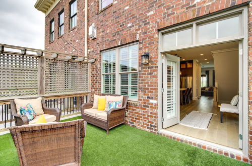 Photo 29 - Charming Savannah Townhome - 1 Block to Riverwalk