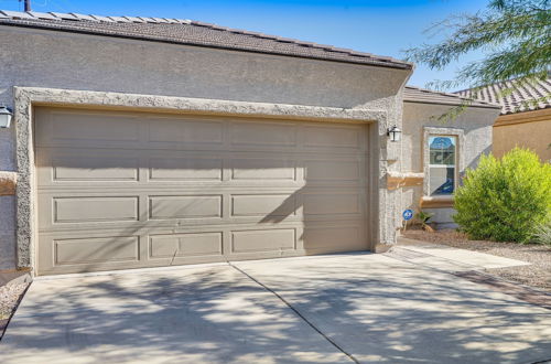 Photo 2 - Modern West Tucson Home w/ Backyard