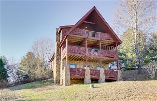 Foto 1 - Spacious Sevierville Cabin: Fireplace & Pool Table