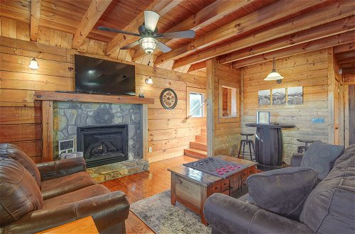 Photo 27 - Spacious Sevierville Cabin: Fireplace & Pool Table