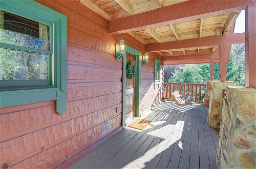 Foto 8 - Spacious Sevierville Cabin: Fireplace & Pool Table